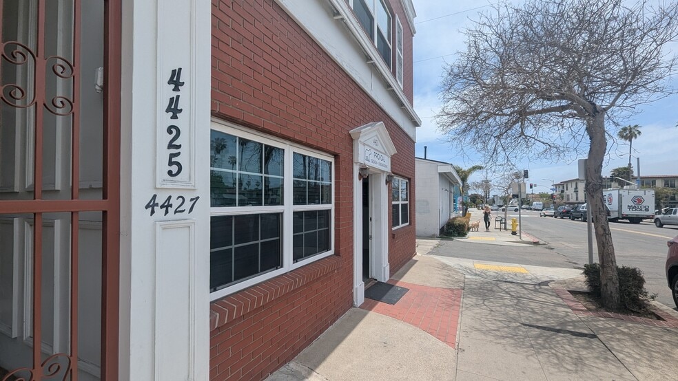 4425 Cass St, San Diego, CA for lease - Primary Photo - Image 1 of 10