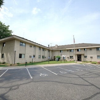 Plus de détails pour 3040 Bridge St NW, Saint Francis, MN - Multi-résidentiel à vendre