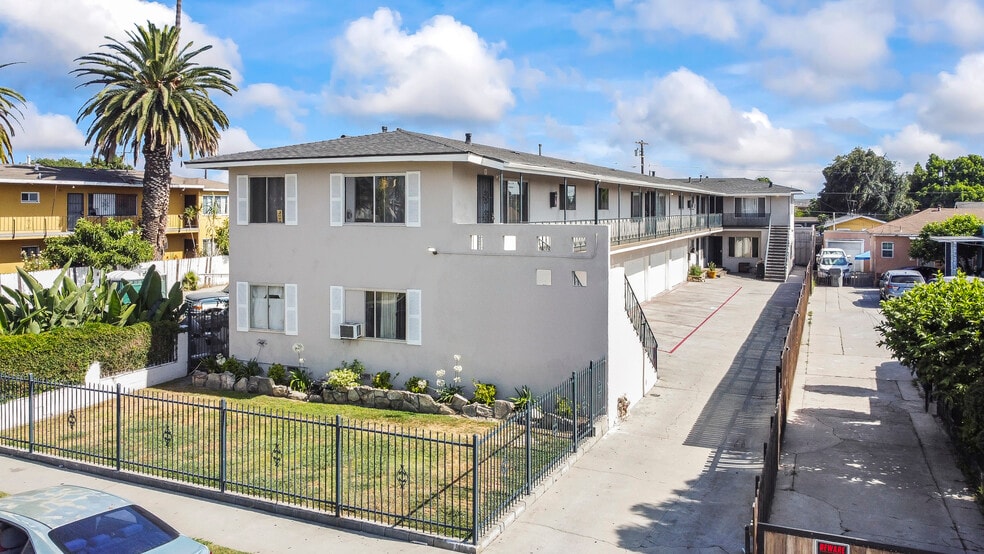 3364 Elizabeth Ave, Lynwood, CA for sale - Building Photo - Image 1 of 11