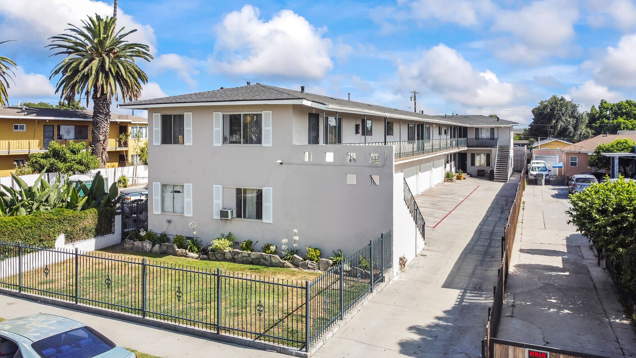 3364 Elizabeth Ave, Lynwood, CA à vendre Photo du bâtiment- Image 1 de 12