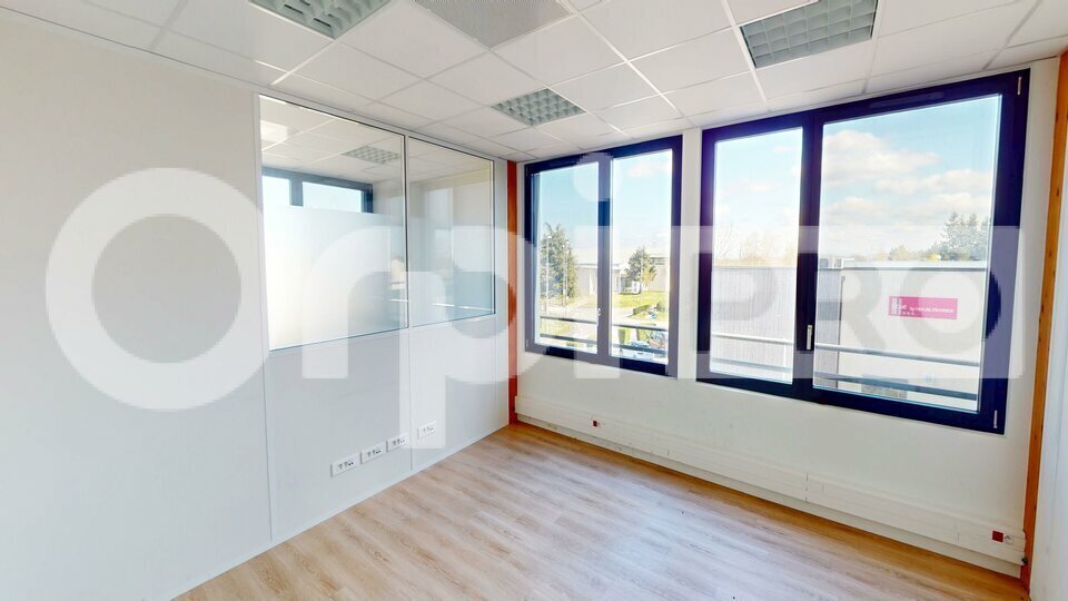 Office in Montanay for sale - Interior Photo - Image 3 of 4