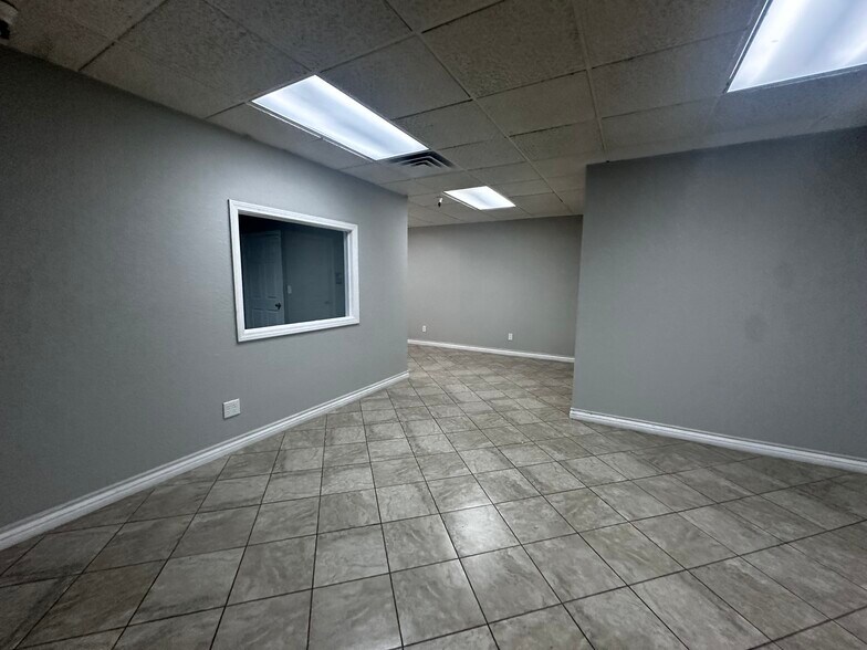 4505 W Hacienda Ave, Las Vegas, NV à louer - Photo intérieure - Image 3 de 14