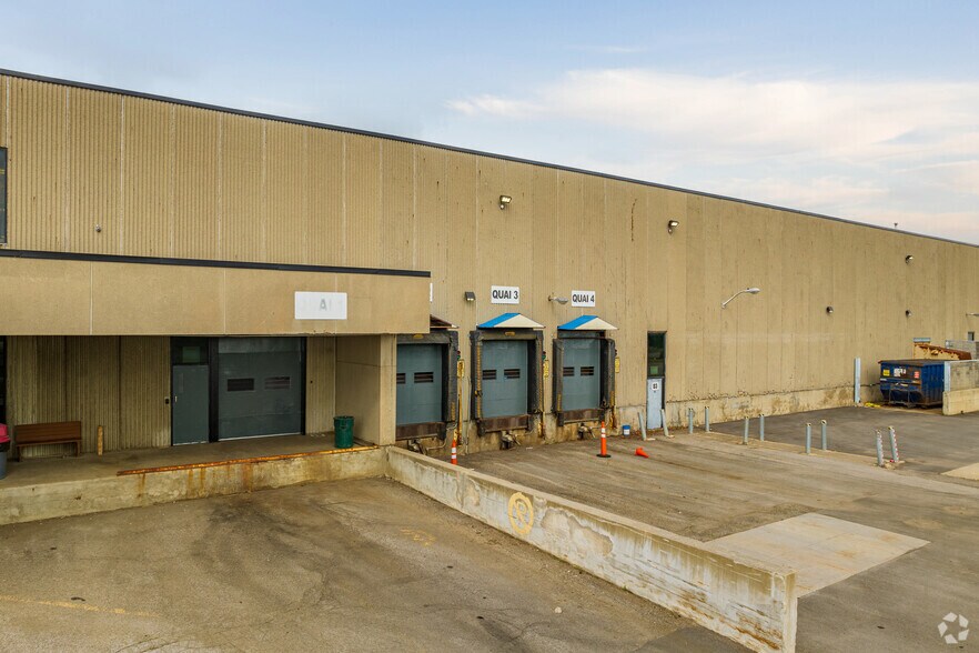 17400 Rte Transcanadienne, Kirkland, QC à vendre - Photo du bâtiment - Image 2 de 10