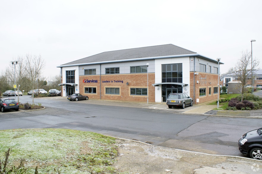 Waterfront, Stonehouse for lease - Primary Photo - Image 1 of 3