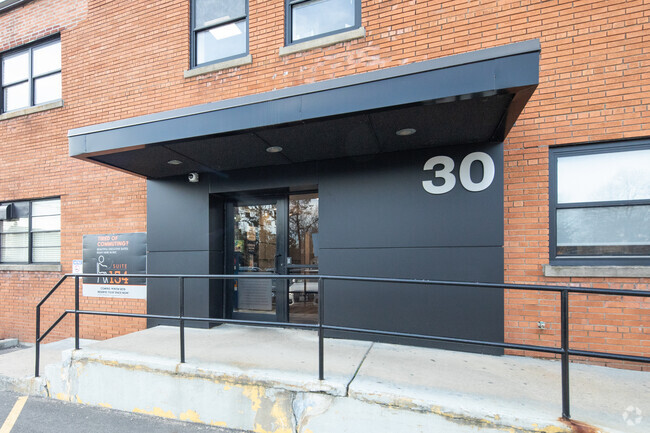 More details for 30 Hempstead Ave, Rockville Centre, NY - Coworking for Lease