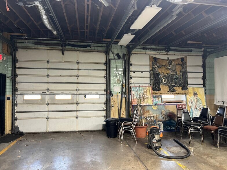 3840 Bladensburg Rd, Brentwood, MD à louer - Photo du bâtiment - Image 3 de 12