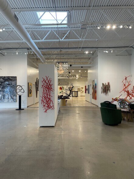 2835 Irving Blvd, Dallas, TX à vendre - Photo intérieure - Image 2 de 11