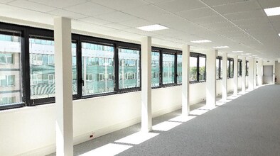 164-170 Rue Victor Hugo, Levallois-Perret à vendre Photo intérieure- Image 1 de 2