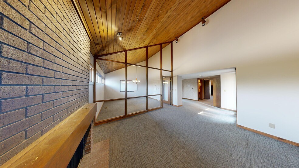 205-217 E Washington Center Rd, Fort Wayne, IN à louer - Photo du bâtiment - Image 2 de 18