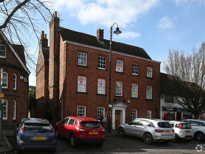 106 High St, Stevenage à vendre - Photo principale - Image 1 de 1