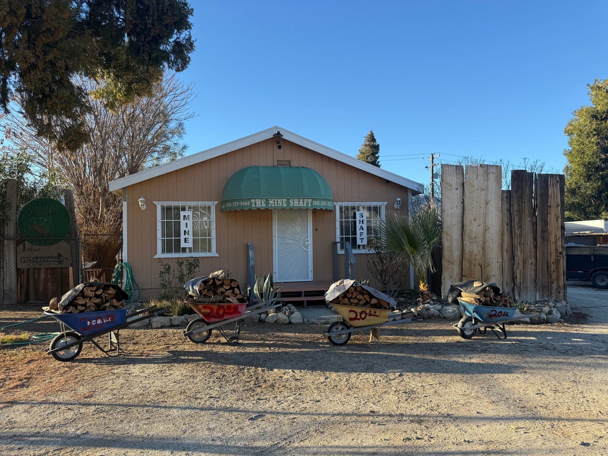 3925 Lake Isabella Blvd, Bodfish, CA for sale Primary Photo- Image 1 of 39