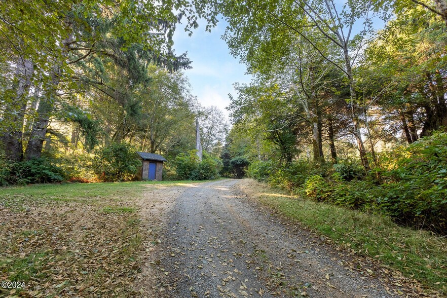 46605 US 101 Hwy, Neskowin, OR for sale - Building Photo - Image 3 of 26