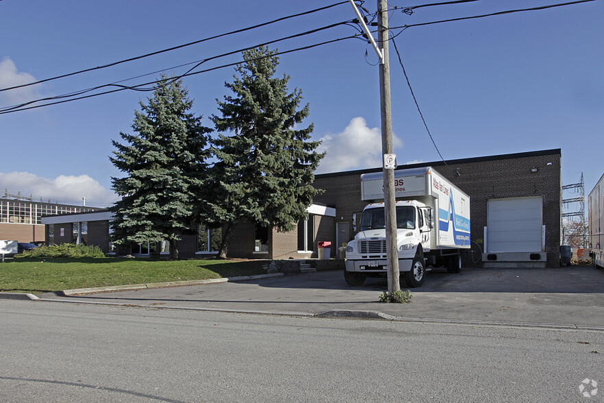 992 Rangeview Rd, Mississauga, ON for lease - Building Photo - Image 2 of 4