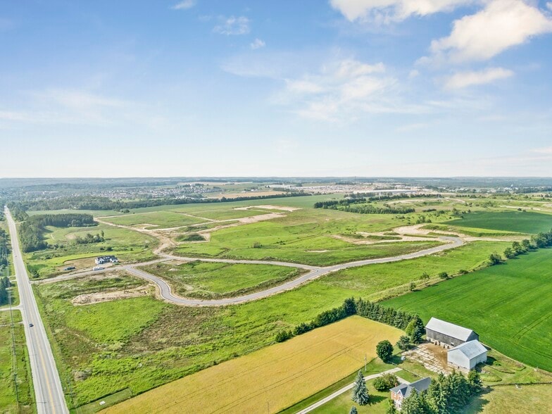 176 Parkinson, Orangeville, ON for sale - Building Photo - Image 2 of 4