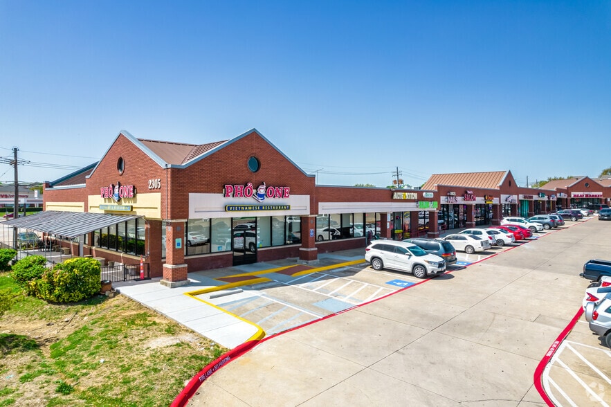 2305 S State Highway 121, Lewisville, TX for lease - Building Photo - Image 2 of 9