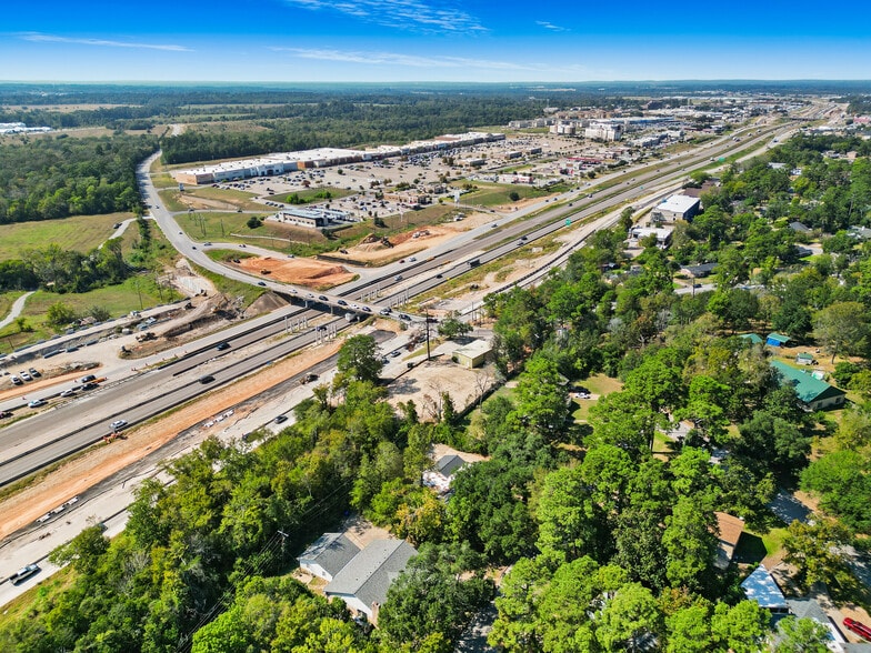 404 Interstate 45 S, Huntsville, TX à louer - Aérien - Image 3 de 7