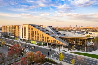 Plus de détails pour 2135 N Elston Ave, Chicago, IL - Commerce de détail à louer