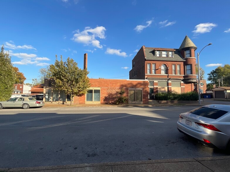 3186-3196 Morgan Ford, St, Saint Louis, MO à vendre - Photo du bâtiment - Image 2 de 8