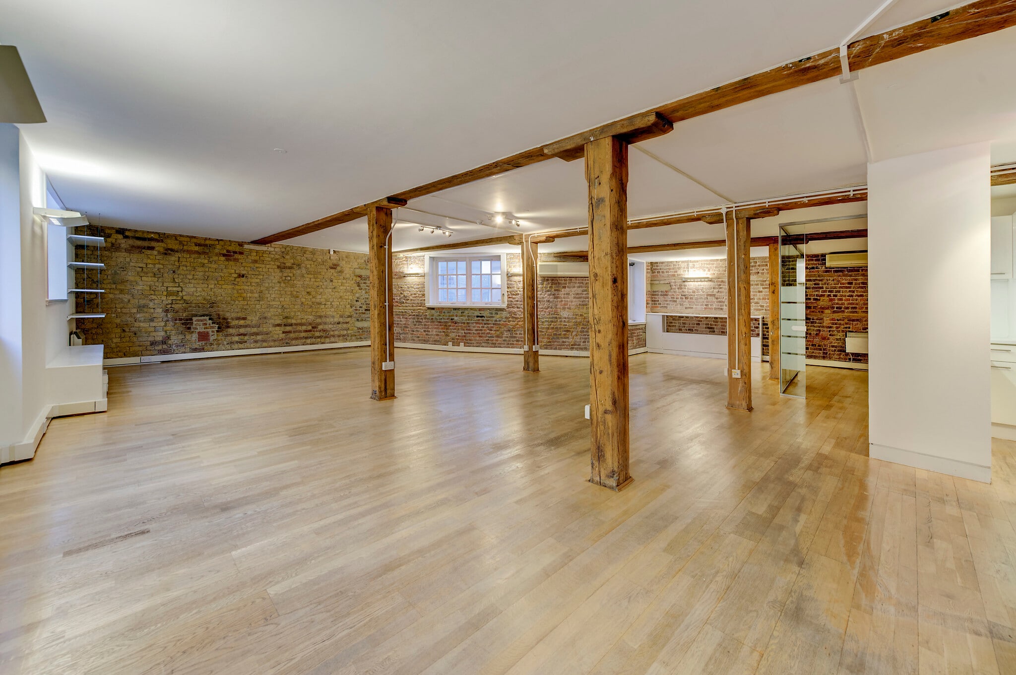 Maidstone Building Mews, London for lease Interior Photo- Image 1 of 4
