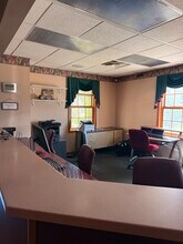 187 W Main St, Saint Clairsville, OH for lease Interior Photo- Image 2 of 6