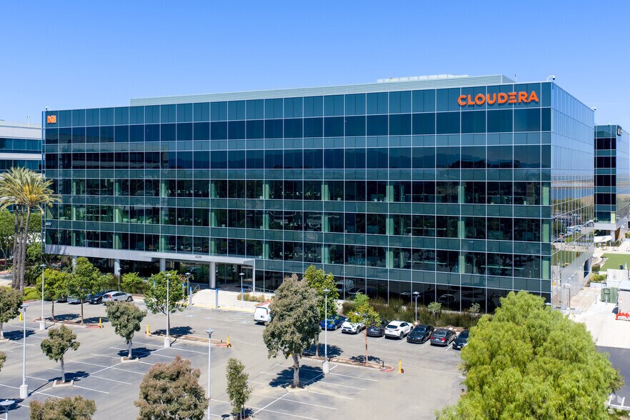 6220 America Center Dr, San Jose, CA à louer - Photo du bâtiment - Image 1 de 10