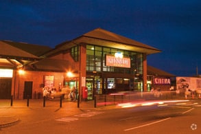 568 Falls Rd, Belfast for lease - Primary Photo - Image 1 of 1