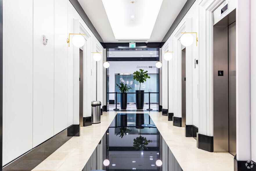 1111 Brickell Ave, Miami, FL à louer - Photo intérieure - Image 3 de 55