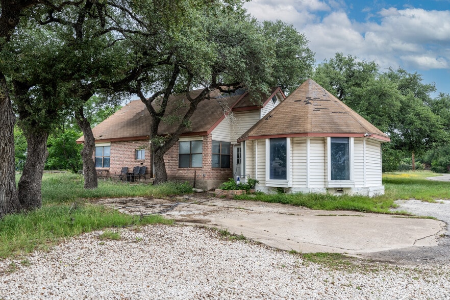 1107 Leander Dr, Leander, TX à vendre - Photo du bâtiment - Image 2 de 14