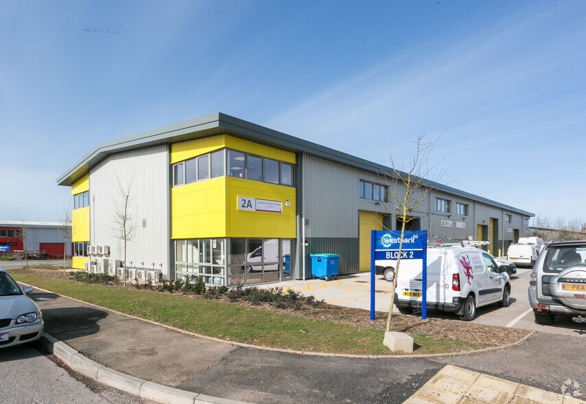 West Buckland Rd, Wellington à louer - Photo du bâtiment - Image 2 de 4