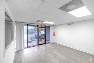 4500 N Powerline Rd, Deerfield Beach, FL à louer Photo intérieure- Image 2 de 11