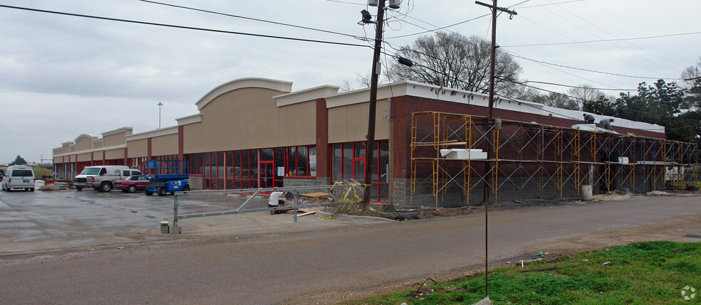 6224 Plank Rd, Baton Rouge, LA à louer - Photo du bâtiment - Image 2 de 2