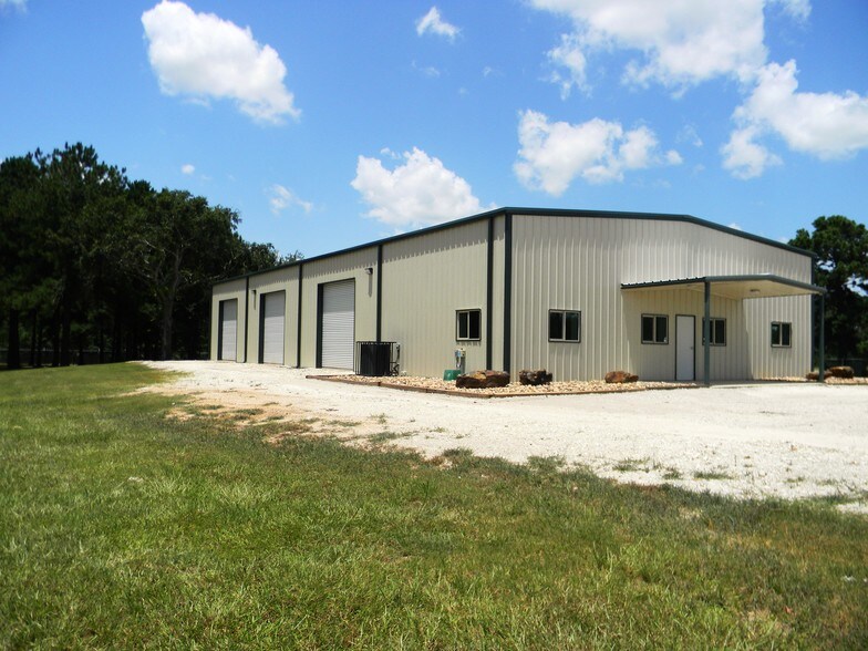 18441 FM 362, Waller, TX à louer - Photo du bâtiment - Image 3 de 15