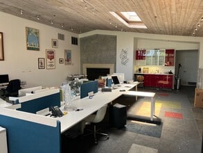 8758-8764 Venice Blvd, Los Angeles, CA à louer Photo intérieure- Image 2 de 4