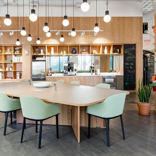 1468 W 9th St, Cleveland, OH à louer - Photo intérieure - Image 2 de 43