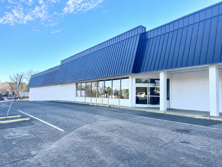 530 Nash st, Spring Hope, NC for lease - Building Photo - Image 2 of 6