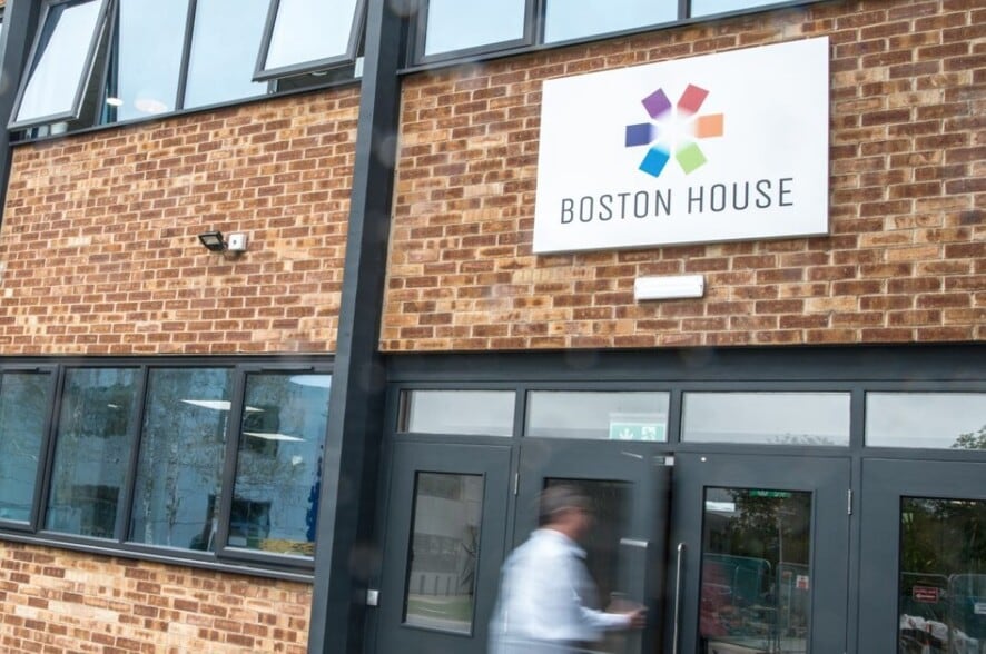 Downsview Rd, Wantage for lease - Building Photo - Image 2 of 5