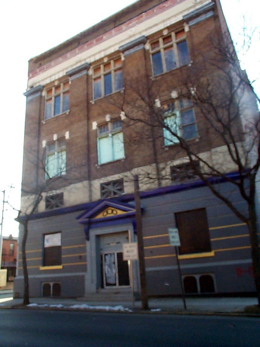 Reading redevelopment portfolio portfolio of 1 properties for sale on LoopNet.ca Primary Photo- Image 1 of 2