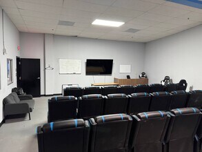 2600 Prado Ln, Marietta, GA for lease Interior Photo- Image 2 of 6