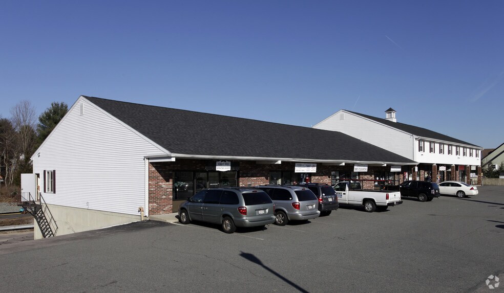 158 W Main St, Norfolk, MA à louer - Photo du bâtiment - Image 2 de 2