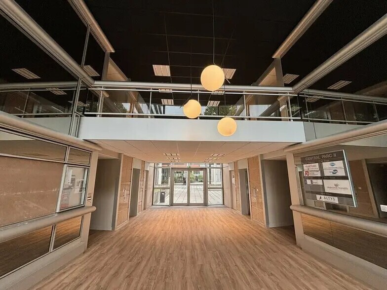 7 Avenue Parmentier, Toulouse for lease - Lobby - Image 3 of 12