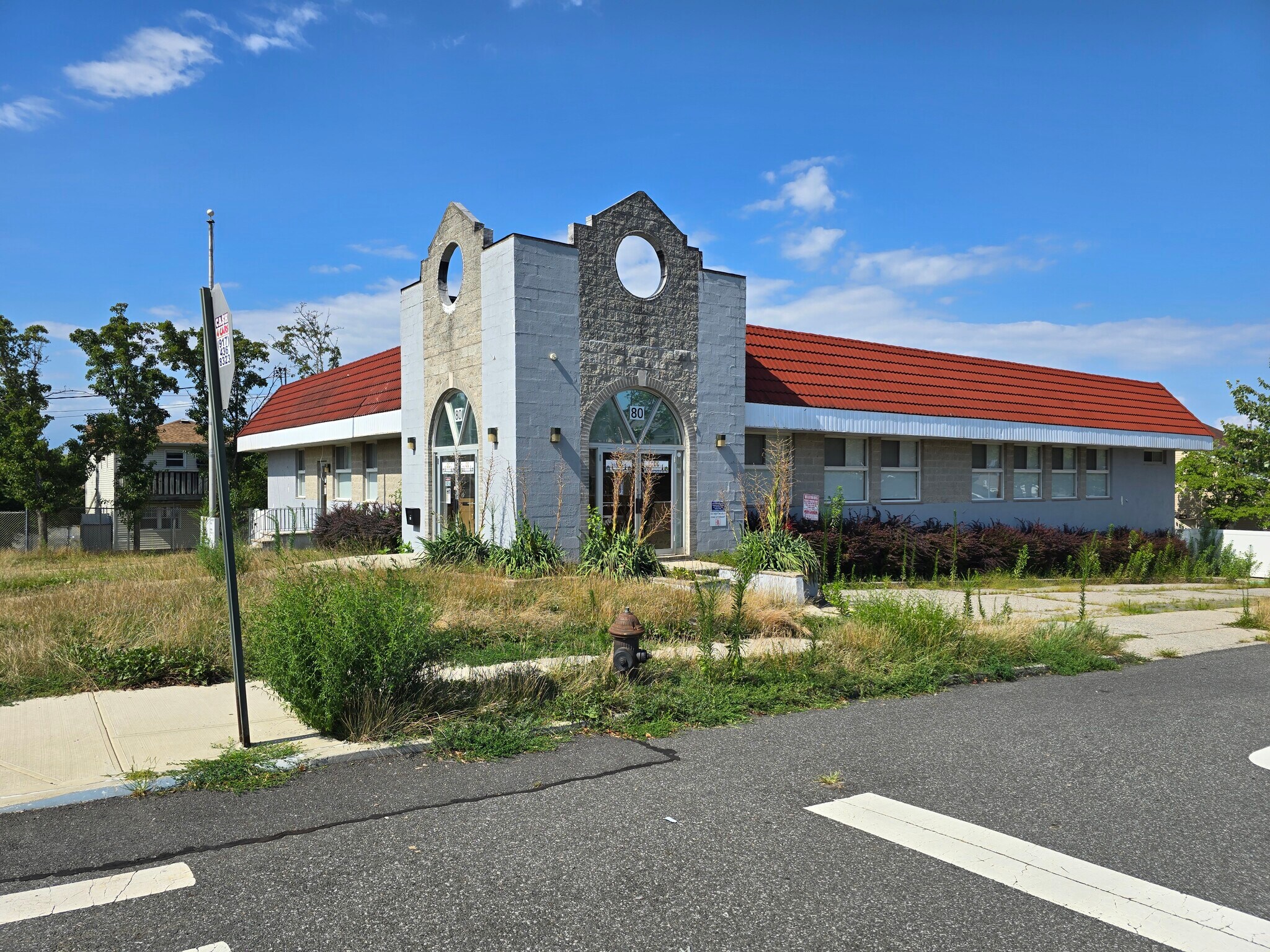 80 Woodrow Rd, Staten Island, NY à vendre Photo du bâtiment- Image 1 de 78