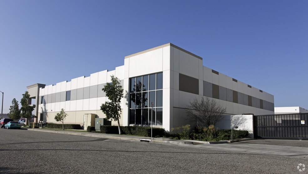375 N Sequoia Ave, Ontario, CA for lease - Building Photo - Image 3 of 3
