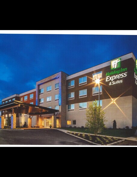 2910 N Nebo Rd, Muncie, IN à vendre - Photo du bâtiment - Image 2 de 2