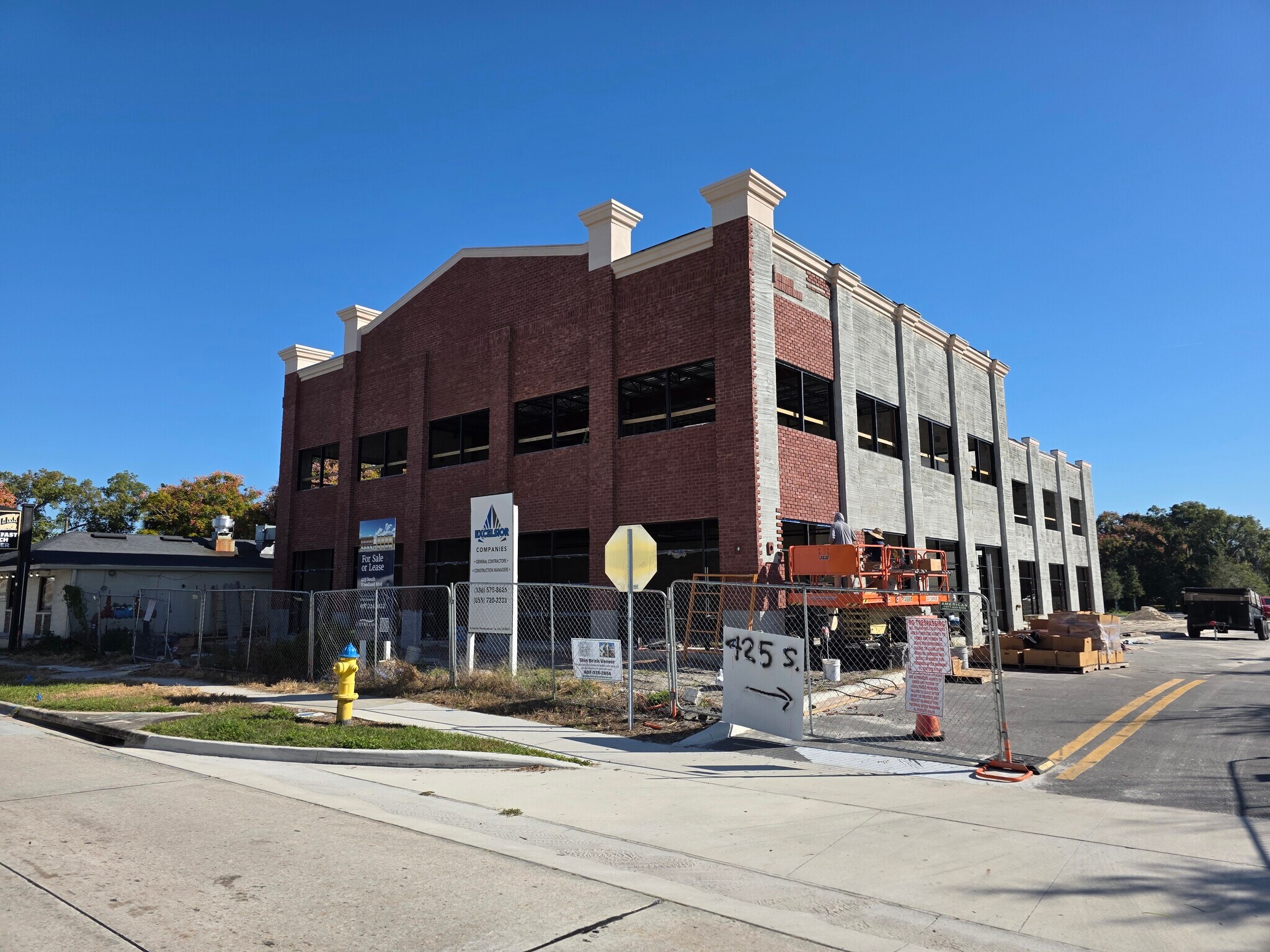 425 S Woodland Blvd, Deland, FL à vendre Photo du bâtiment- Image 1 de 14