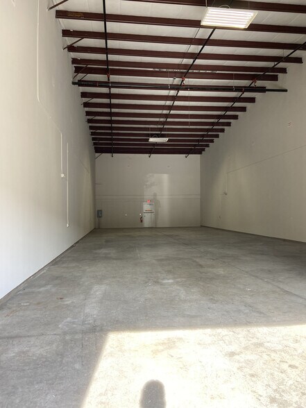 5032 Forsyth Commerce Rd, Orlando, FL à louer - Photo du bâtiment - Image 3 de 9