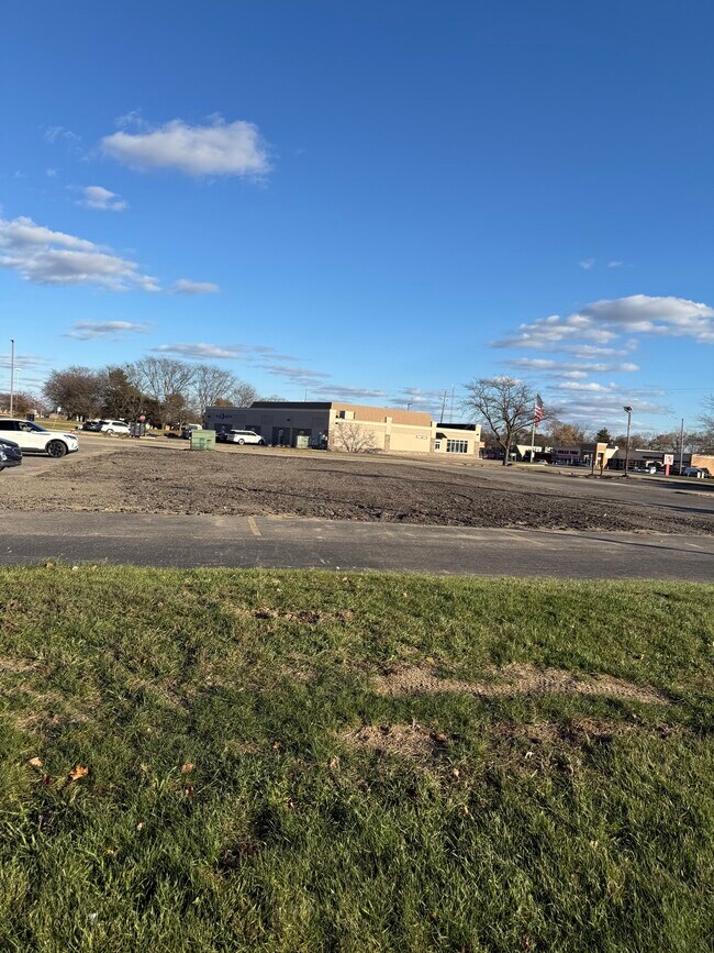 Plus de détails pour 3393 S Linden Rd, Flint, MI - Terrain à louer