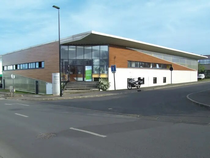 Industriel dans Champigny-sur-Marne à vendre - Photo du bâtiment - Image 2 de 23