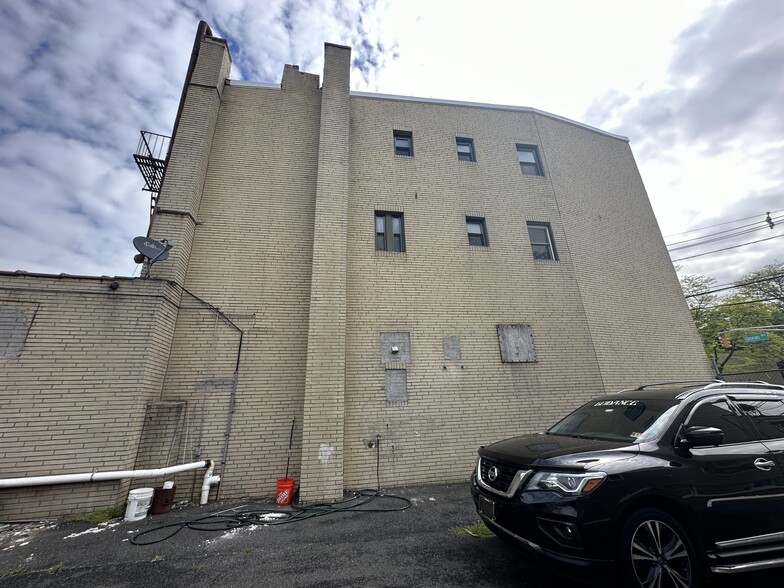 61-63 Ocean ave, Jersey City, NJ for sale - Primary Photo - Image 1 of 16