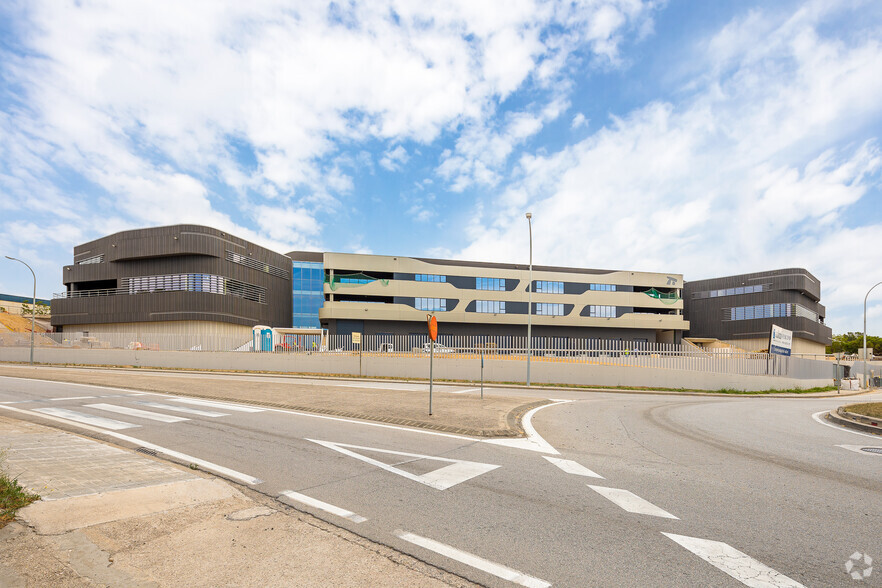 Industrial in Barberà del Vallès, Barcelona for lease - Primary Photo - Image 1 of 3