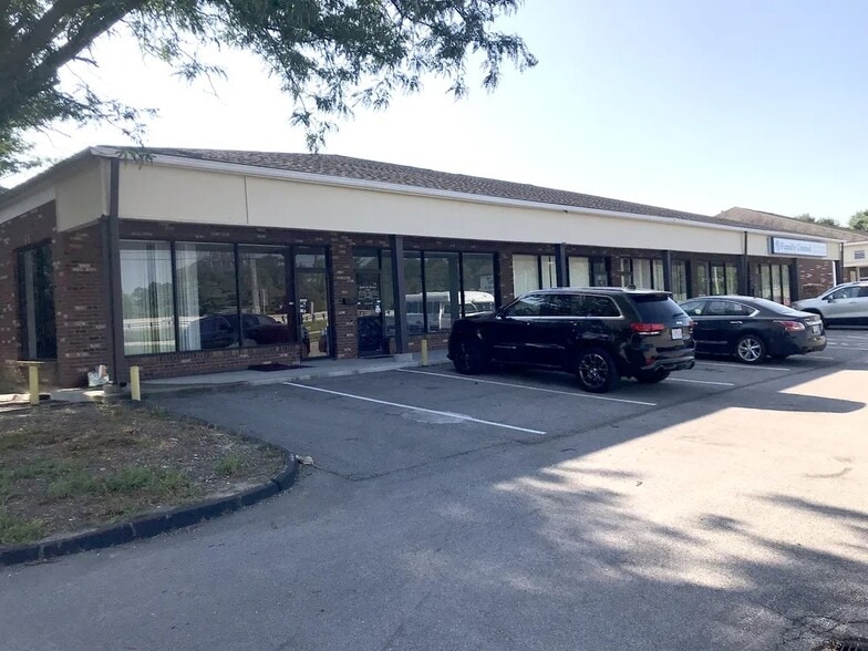 12440-12450 Lusher Rd, Saint Louis, MO for sale - Building Photo - Image 1 of 2